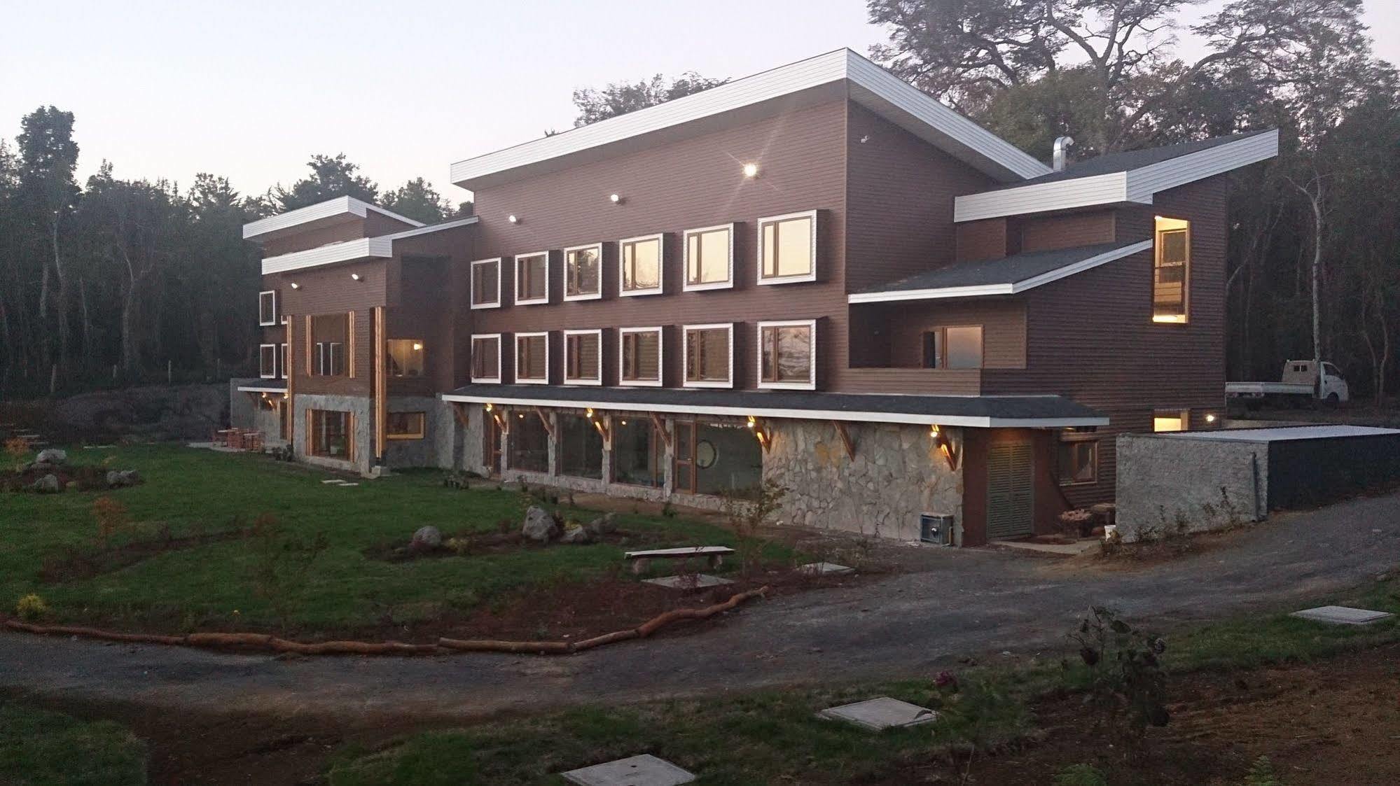 Hotel Lodge Las Cascadas Puerto Clocker 外观 照片